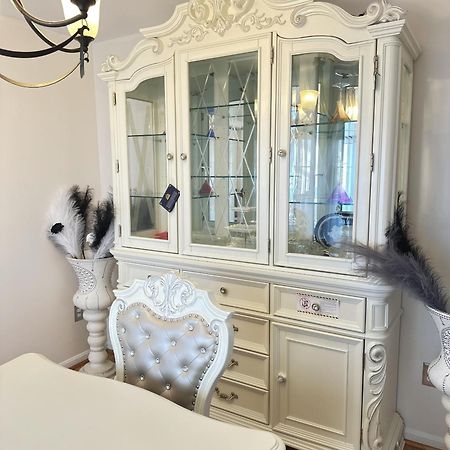גרינבלט Special Rate Worthy Posh And Magnificent 4 Bedrooms And Two & Half Bath מראה חיצוני תמונה