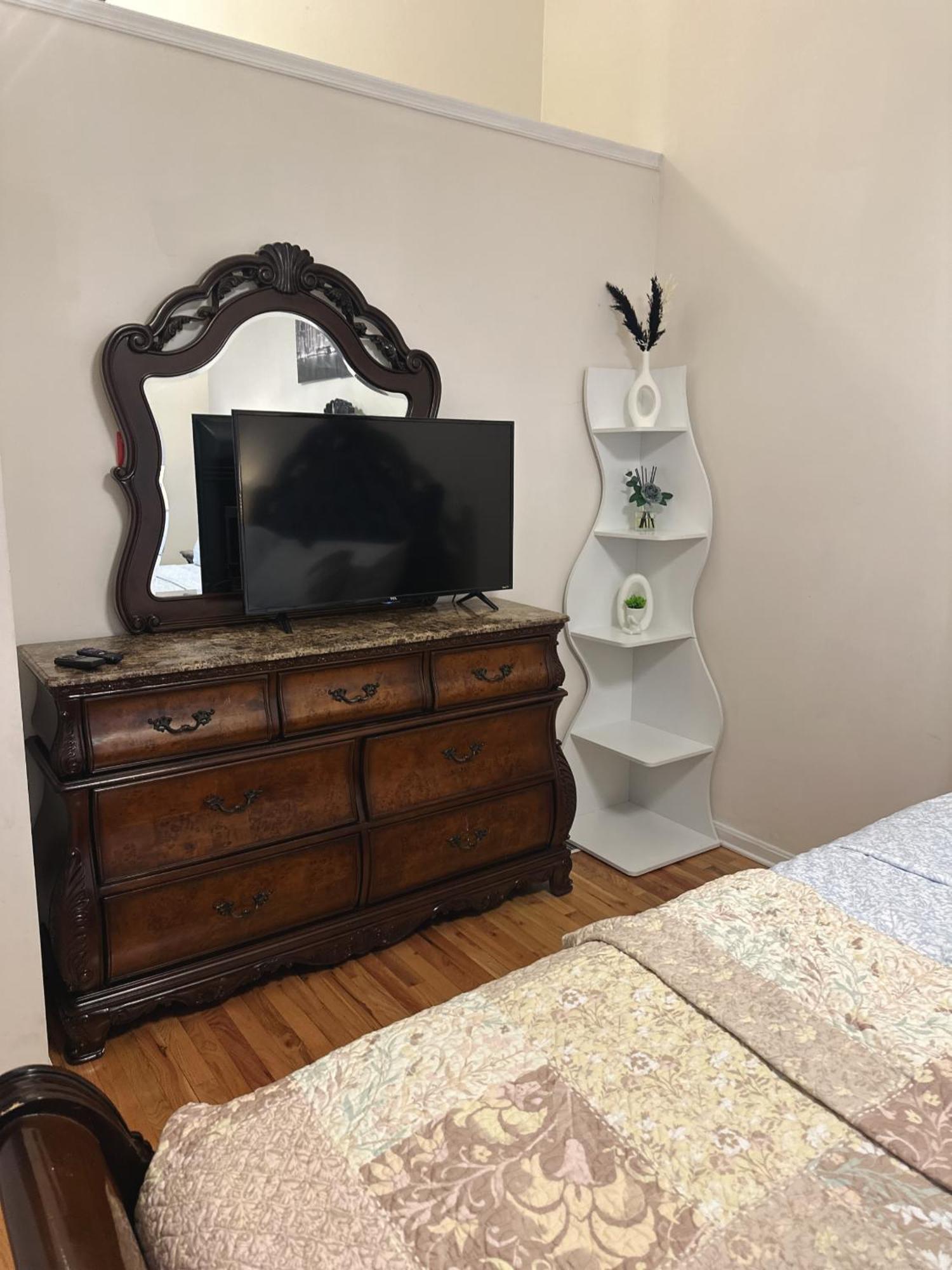 גרינבלט Special Rate Worthy Posh And Magnificent 4 Bedrooms And Two & Half Bath מראה חיצוני תמונה