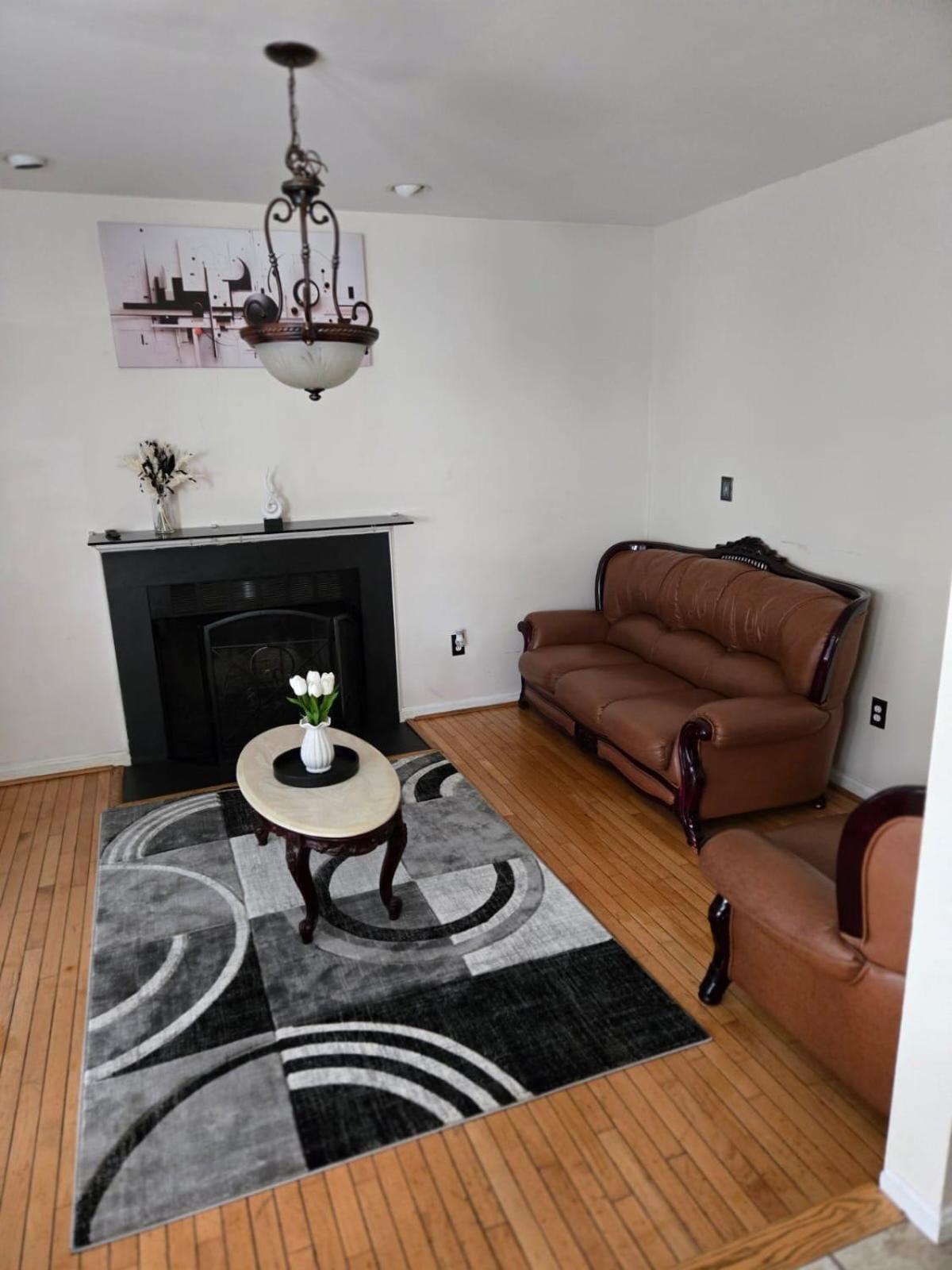 גרינבלט Special Rate Worthy Posh And Magnificent 4 Bedrooms And Two & Half Bath מראה חיצוני תמונה
